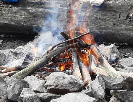 Grüne Schule: Feuer